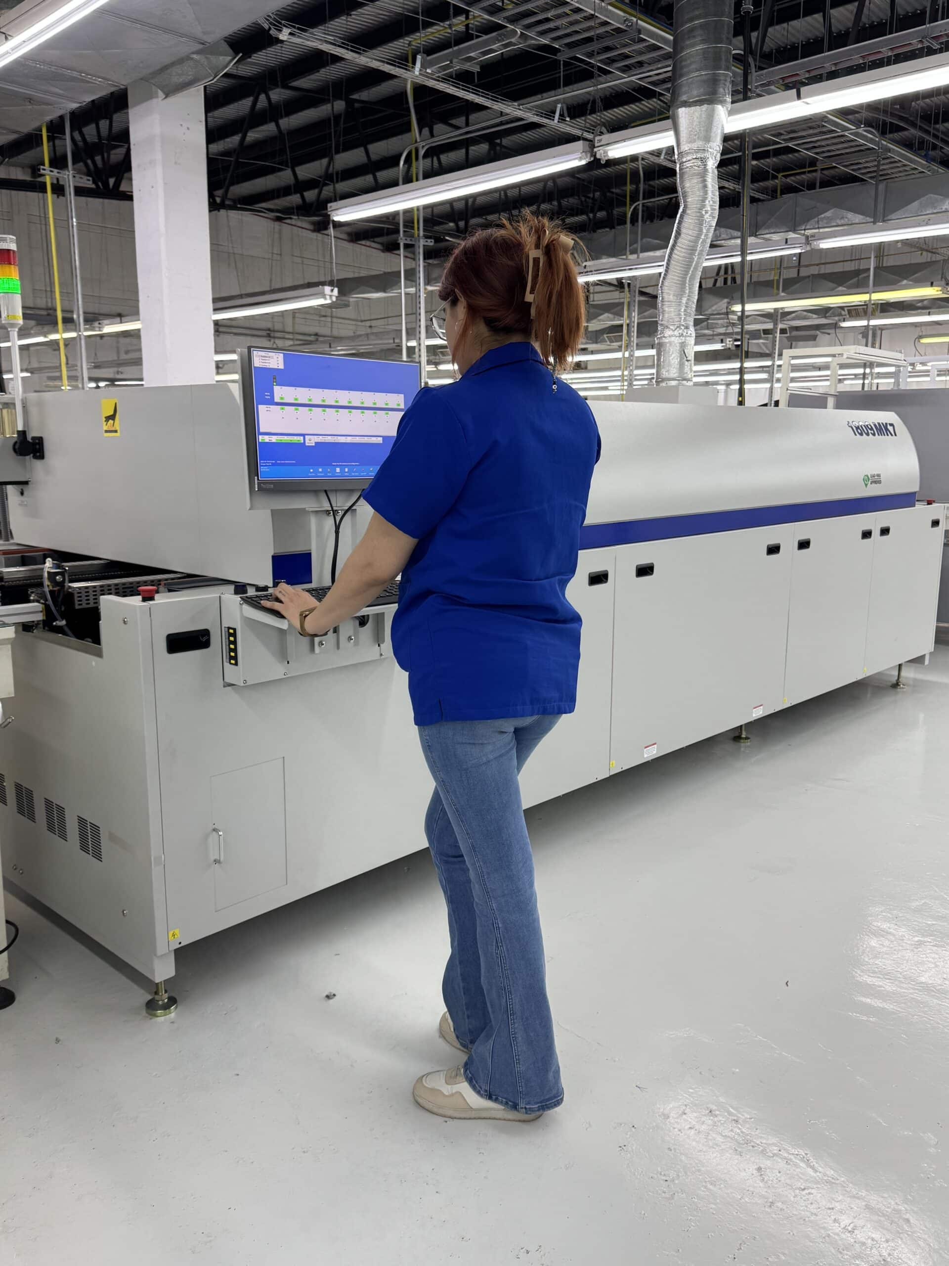 low volume pcb assembly mexico SMT production line